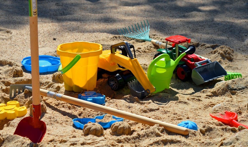 Guide: Sådan laver du den rigtige sandkasse til dit barn